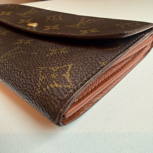 Louis Vuitton 'Sarah Wallet' - Picture 7 of 13